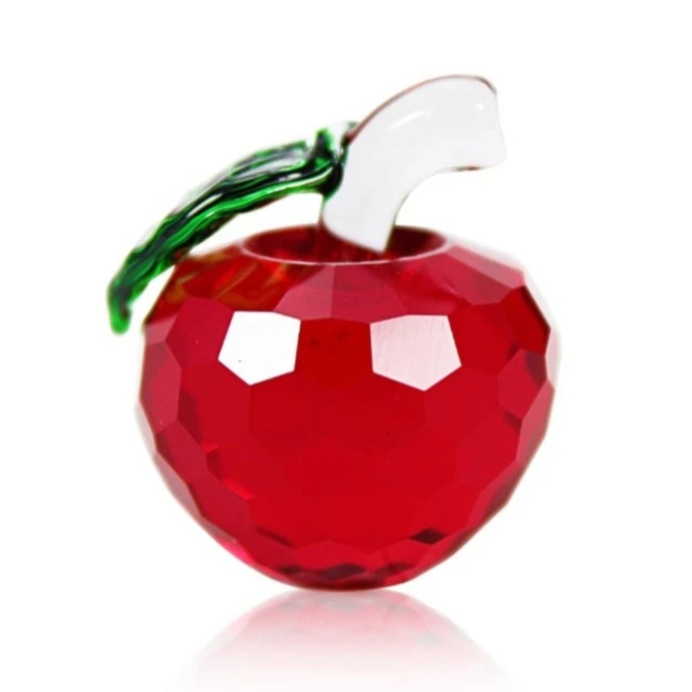 Faceted Crystal New York Big Apple Paperweight
